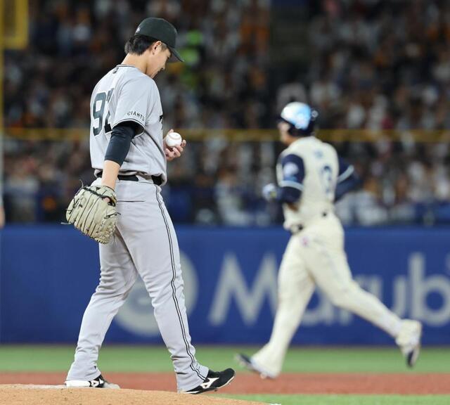 巨人　四回に失策が絡んで痛恨３失点