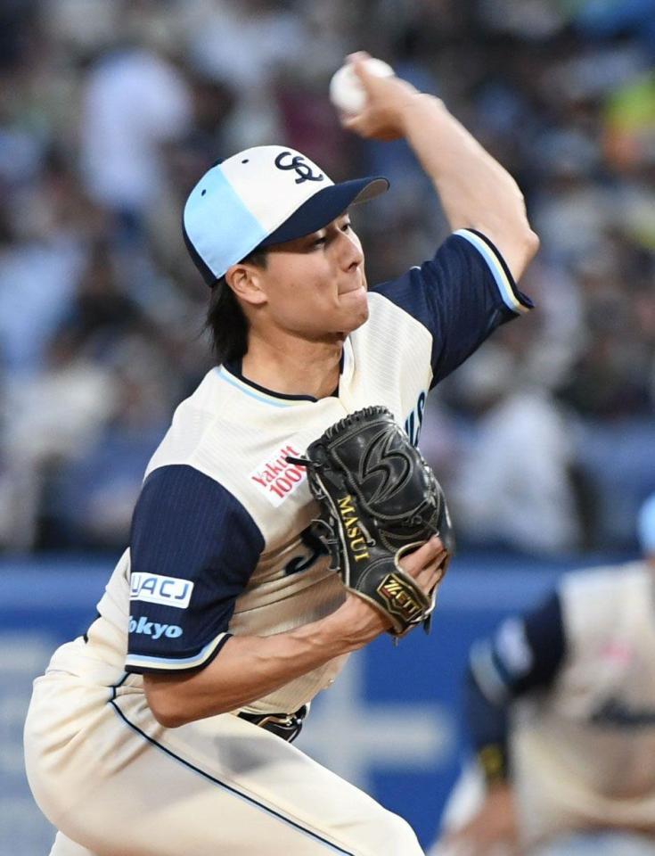 巨人打線を相手に力投する増居（撮影・佐藤厚）