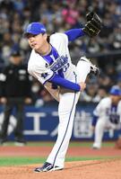 ５回表、２番手で登板し三者凡退に抑えたＤｅＮＡ・橋本＝７日