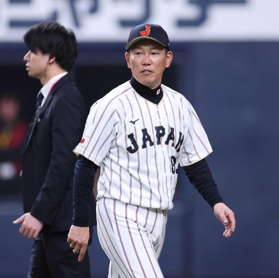 　退任を発表した侍ジャパン・井端監督