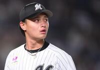 ５回途中で降板しスコアボードを見つめる毛利（撮影・開出牧）