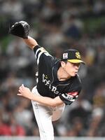 好投する先発の大関（撮影・園田高夫）