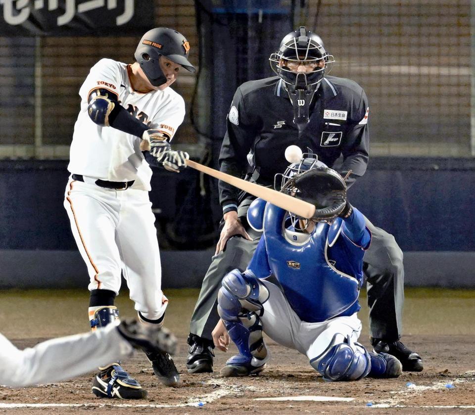 ２回、竹丸が中前打を放つ