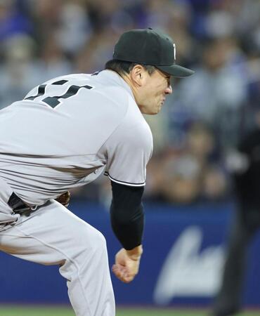 ＤｅＮＡ打線を相手に力投する田中将（撮影・西岡正）