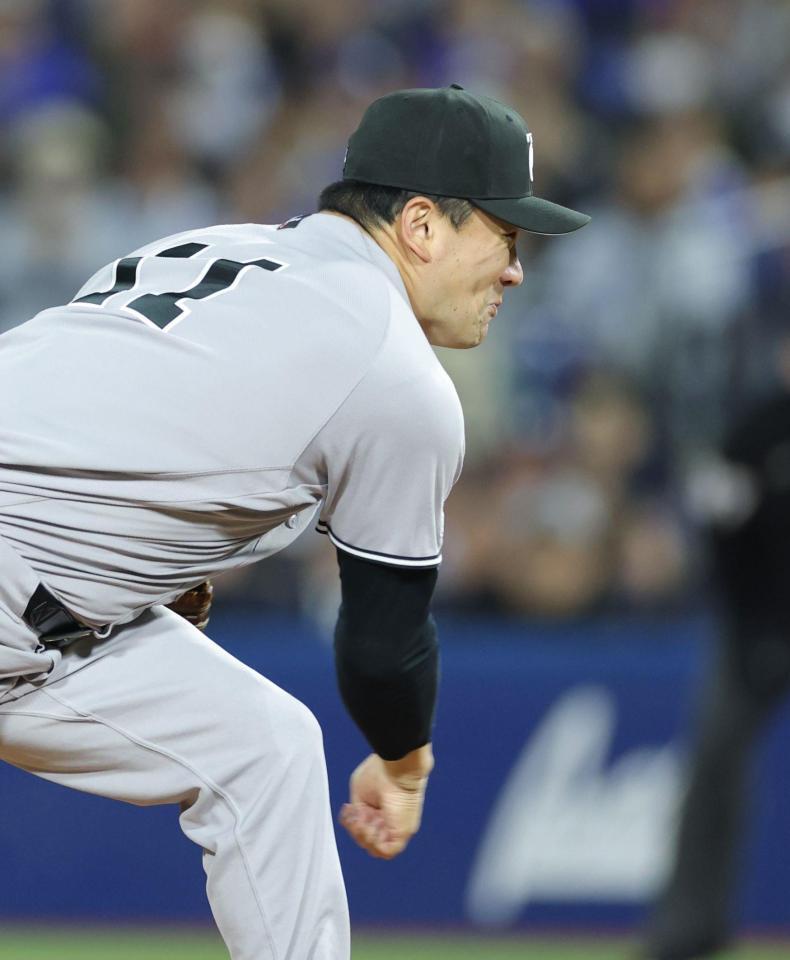 ＤｅＮＡ打線を相手に力投する田中将（撮影・西岡正）