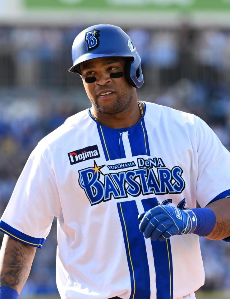 ６回、ビシエドが三ゴロに倒れる