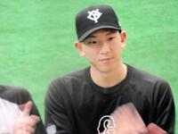 投手練習に参加した戸郷