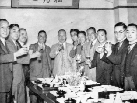 　昭和１１年２月に開かれた日本職業野球連盟第１回創立協議会のメンバー