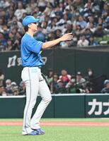 ５回、古賀の生還に納得のいかない達（撮影・持木克友）