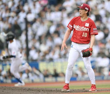 　４回、井上に勝ち越しの左越えソロを打たれた前田健（撮影・開出牧）
