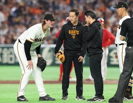 ６回、足を痛めたウィットリー（撮影・佐々木彰尚）