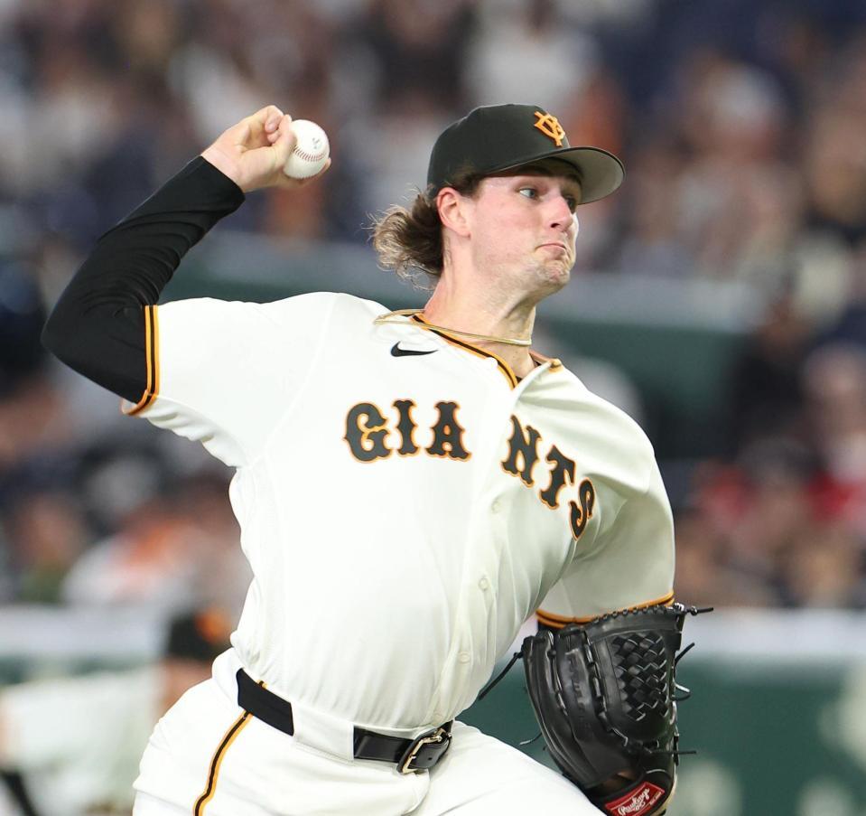 広島打線相手に力投するウィットリー（撮影・佐々木彰尚）