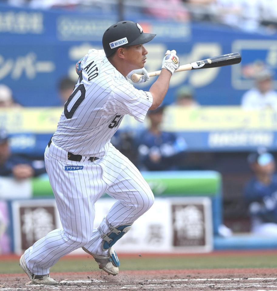 １回、中前適時打を放つ愛斗（撮影・開出牧）