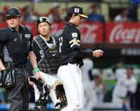 ３回、カナリオに適時打を浴びた徐若熙（撮影・佐々木彰尚）