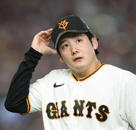 　７回、降板する竹丸（撮影・金田祐二）