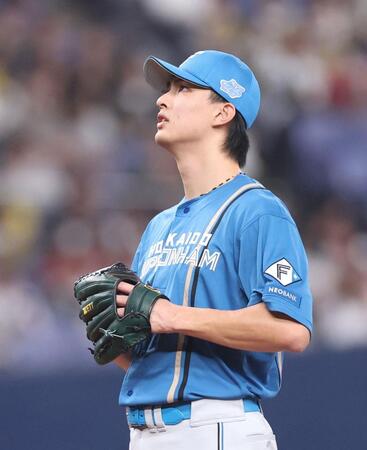 ２回、シーモアに先制犠飛を浴び、悔しそうな達（撮影・中田匡峻）