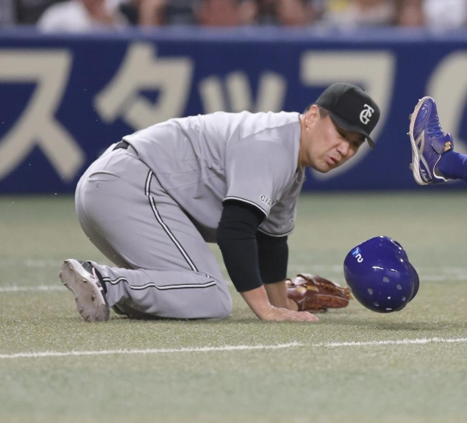 三走・田中幹とぶつかる田中将