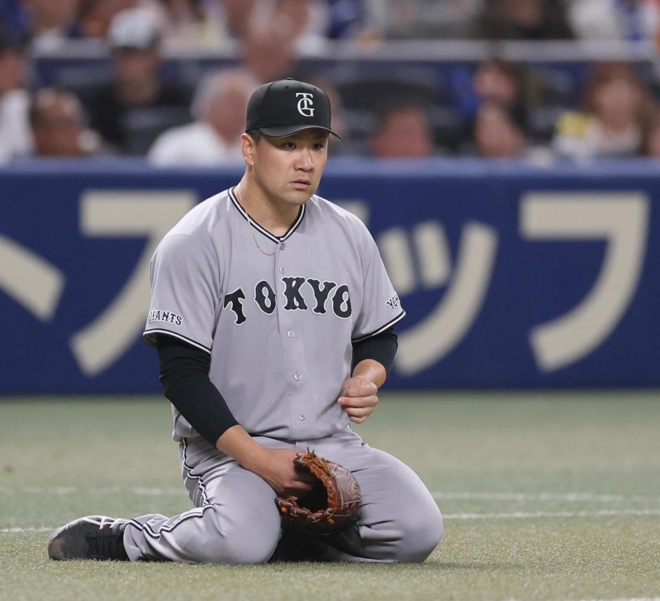 ５回裏、走塁妨害で追加点を許した先発の田中将