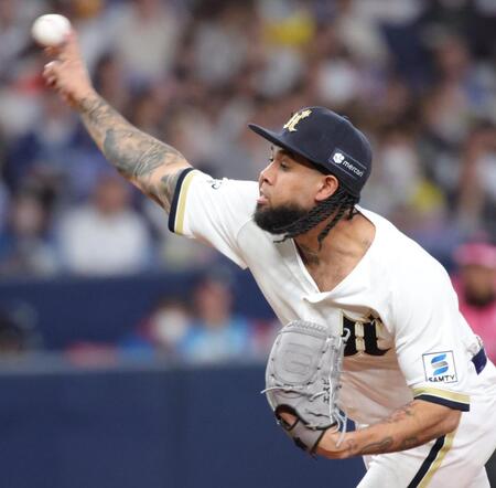 オリックス先発のエスピノーザ（撮影・坂部計介）