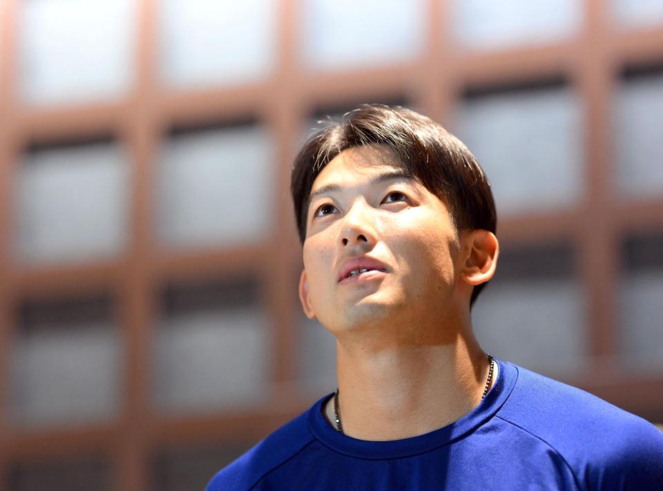 ソフトバンクへのトレードが決まり、９年間を振り返るＤｅＮＡ・山本祐大＝横浜スタジアム（撮影・伊藤笙子）