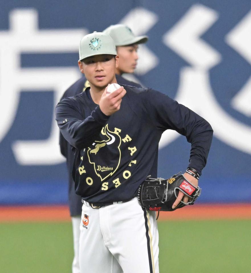 　右肘の手術で今季中の復帰が絶望的となった山下