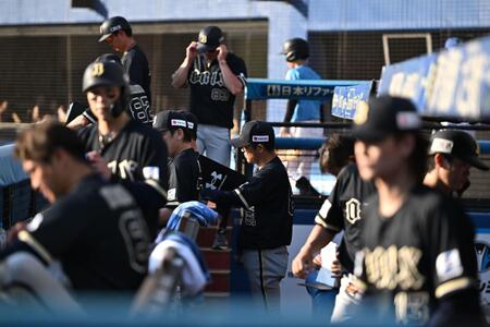 ４連敗し沈むオリックスベンチ＝ＺＯＺＯマリンスタジアム（撮影・開出牧）
