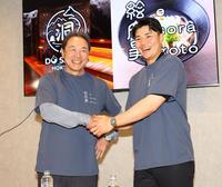 「絵空事」オープンのメディアデーで親子初共演を果たす清宮克幸氏（左）と清宮幸（撮影・中島達哉）