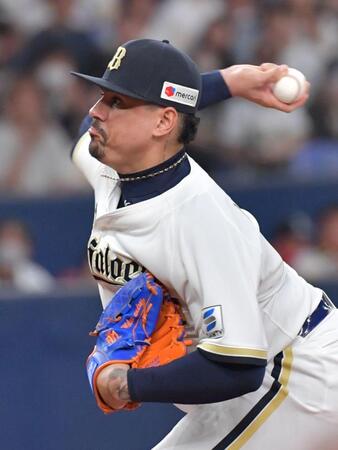 ９回、力投するマチャド（撮影・神子素慎一）