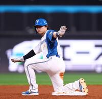 ６回、打者・細川の時に二塁盗塁を決める田宮（撮影・中島達哉）