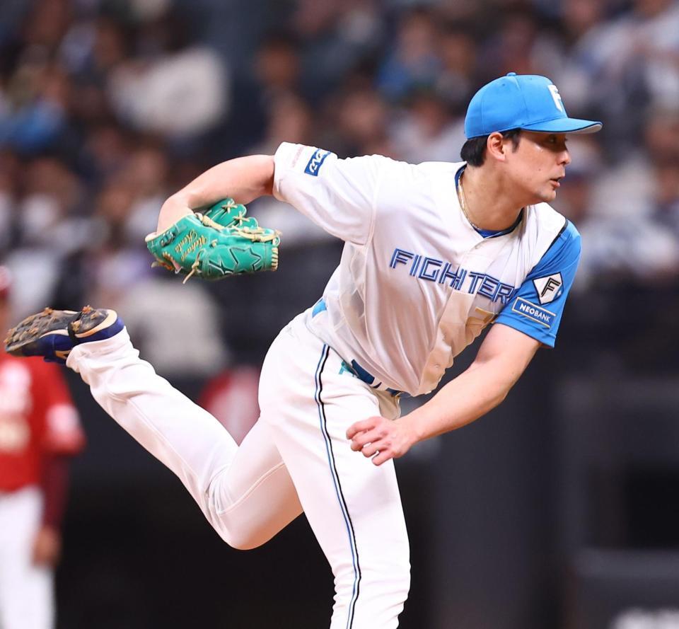 ７回から登板した上原（撮影・中島達哉）