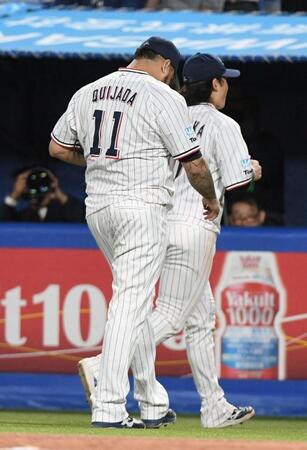 １１回、キハダは渡部に右翼へ勝ち越し二塁打を打たれ、来日初失点（撮影・佐藤厚）