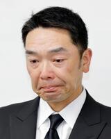取材に応じるプロ野球巨人の阿部慎之助監督