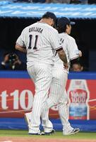 １１回、キハダは渡部に右翼へ勝ち越し二塁打を打たれ、来日初失点（撮影・佐藤厚）
