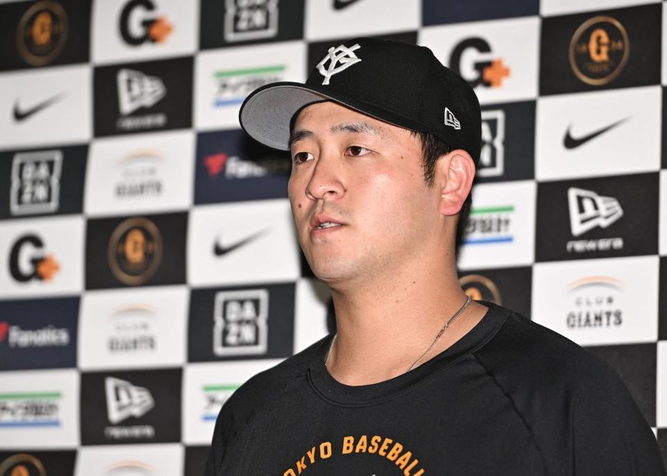 試合前、取材に応じ心境を語る岸田（撮影・開出牧）