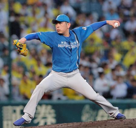 力投する先発の加藤貴（撮影・西田忠信）