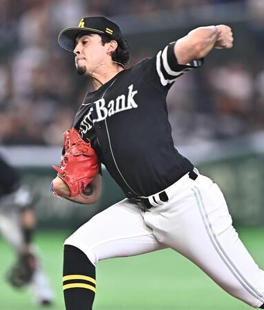 力投するソフトバンク・アルメンタ＝東京ドーム（撮影・開出牧）