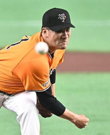 今季本拠地初マウンドで力投する田中将（撮影・開出牧）
