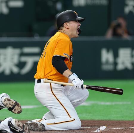 ４回、スチュワートの暴投に、声を荒らげる田中将