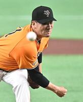 今季本拠地初マウンドで力投する田中将（撮影・開出牧）
