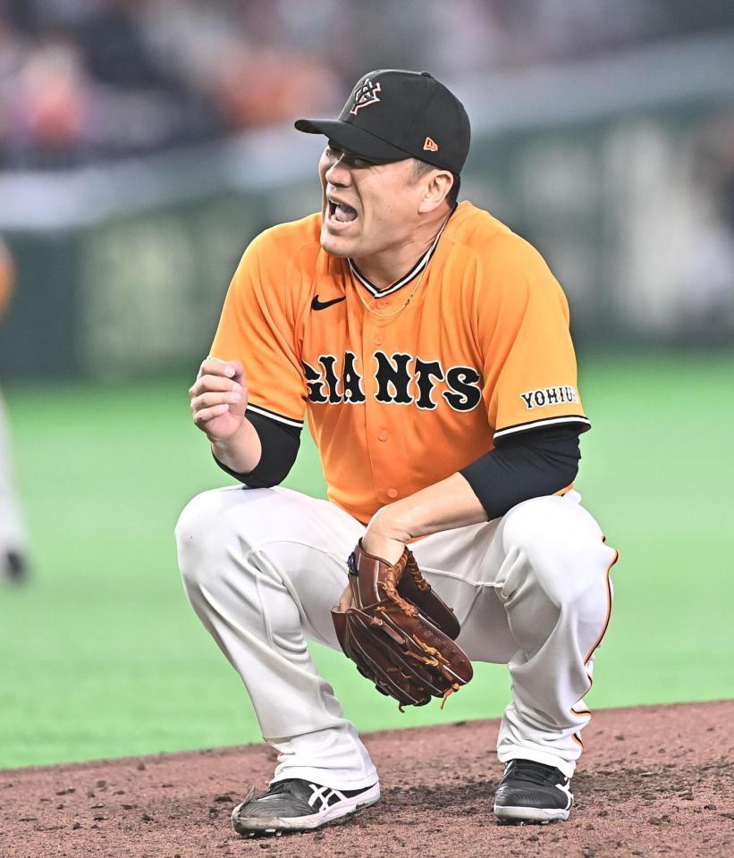 ５回、近藤に対して１-２からストライクが入らず悔しがる田中将（撮影・開出牧）