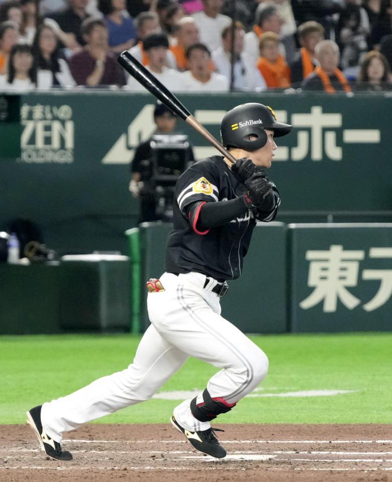　６回、庄子が中前に勝ち越し打を放つ