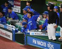 大量リードを許し、静まりかえるＤｅＮＡベンチ（撮影・佐藤厚）