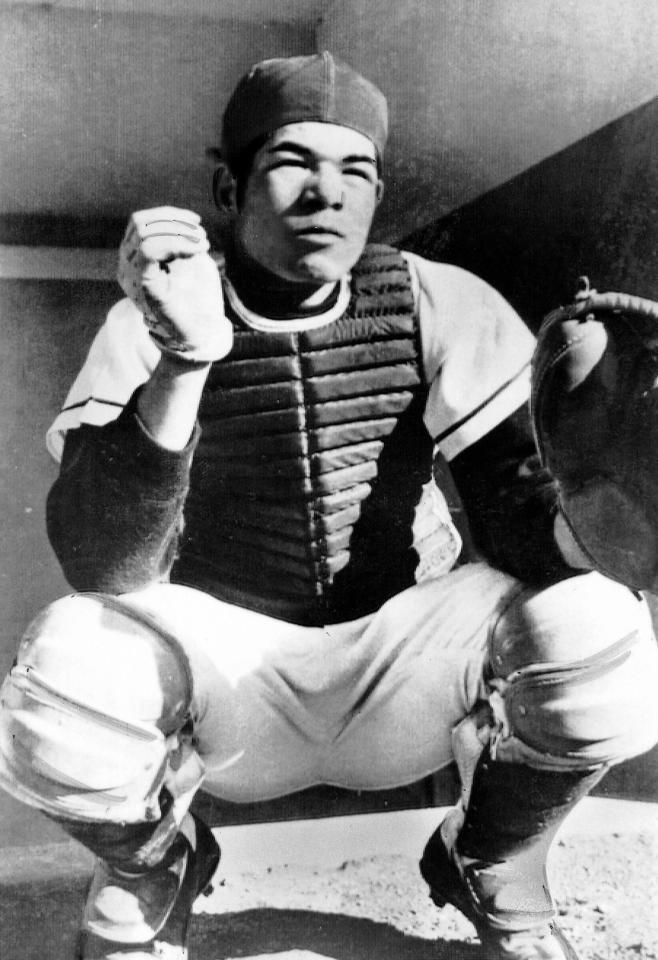 　甲子園出場を果たしたころの平安高校・衣笠祥雄＝１９８７（昭和６２年）６月４日付　（共同）　　　