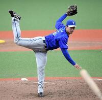 ５回２安打７奪三振で無失点の好投を見せた尾形（撮影・佐藤厚）