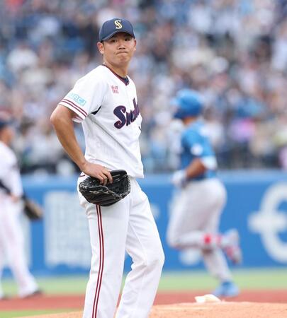 ５回、マルティネスに２ランを浴びがっくりの奧川（撮影・金田祐二）