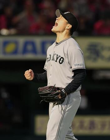 ５回、ピンチを脱し雄たけびをあげる則本（撮影・金田祐二）