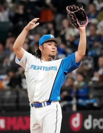 完投勝利を挙げた伊藤