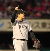 好投する則本（撮影・金田祐二）