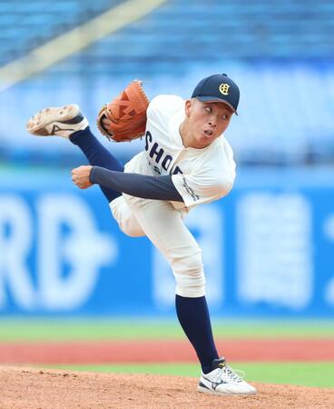 先発し力投する大商大・星野世那（撮影・石井剣太郎）