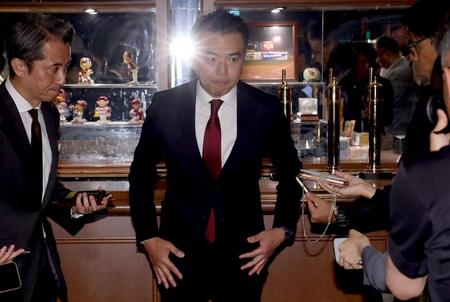 三木肇監督休養について話す楽天・森井誠之球団社長（撮影・金田祐二）
